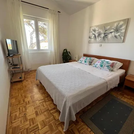 Apartmani Bosiljka Nin Exteriör bild