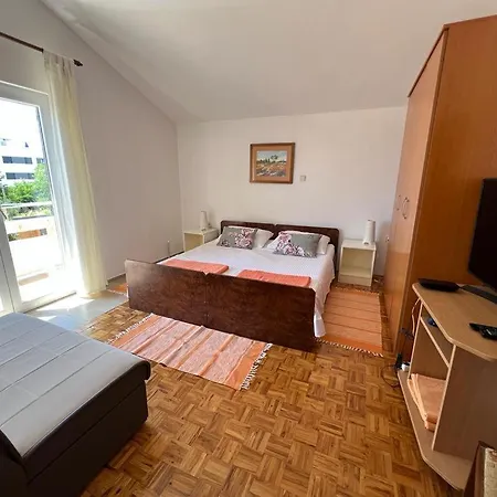 Apartmani Bosiljka Nin Exteriör bild