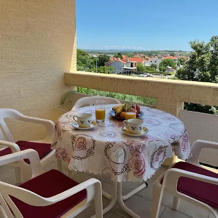 Apartmani Bosiljka Nin Exteriör bild